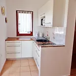 Apartamento In Starigrad-paklenica 43216