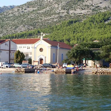 In Starigrad-paklenica 43216