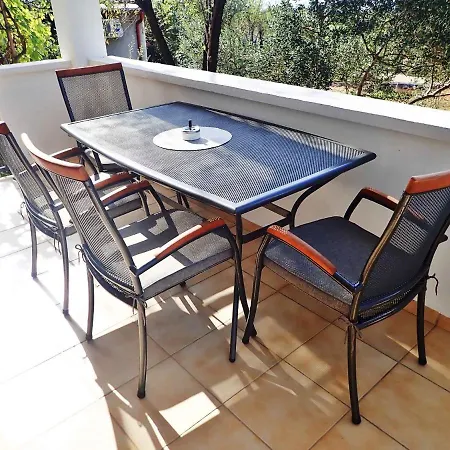 In Starigrad-paklenica 43216 *